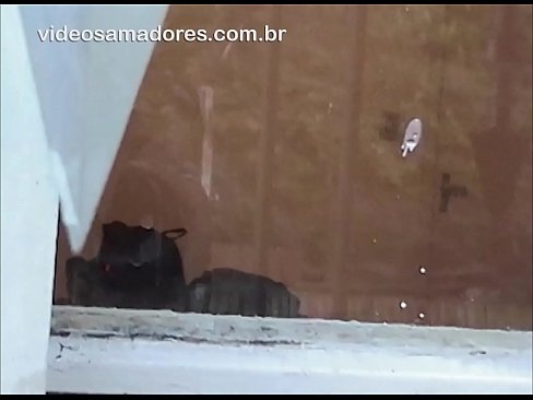 ❤️ Omu cornu chì fighjula a so fidanzata cù un altru tippu, registrendu un video di cazzo senza disturbà a coppia ❤️❌ Pornu di qualità à noi % co.pornburst.ru%