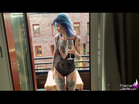 ❤️ Ragazza tremenda chì succhia cù una bocca è cazzo appassionatamente sottu à u celu apertu ❤️❌ Pornu di qualità à noi % co.pornburst.ru%